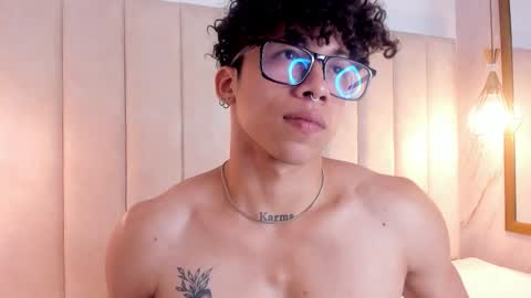 akazaboy online show from 27, 11, 2025