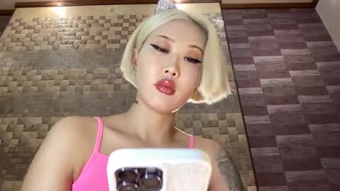 Akemi online show from 28, 2, 2025