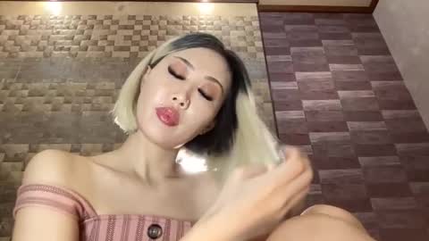 Akemi online show from 30, 9, 2025