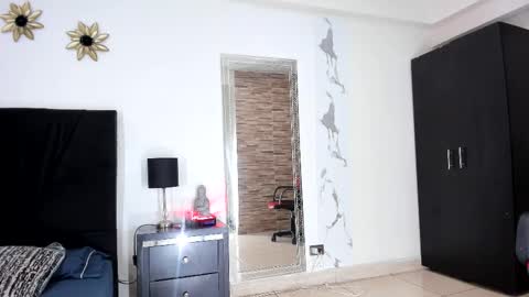 Akemi online show from 23, 2, 2025