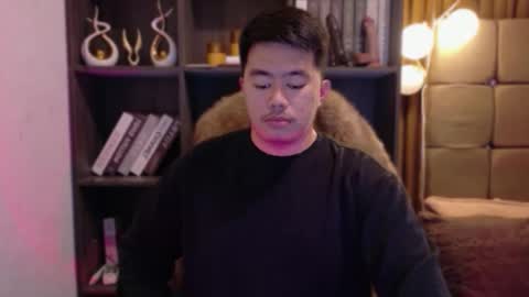 Snapshot of akihiro_morningstar chatting on 17, 12, 2025 Dave online show from 17, 12, 2025