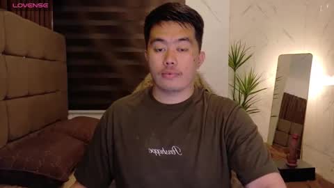 Snapshot of akihiro_morningstar chatting on 5, 1, 2026 Dave online show from 5, 1, 2026