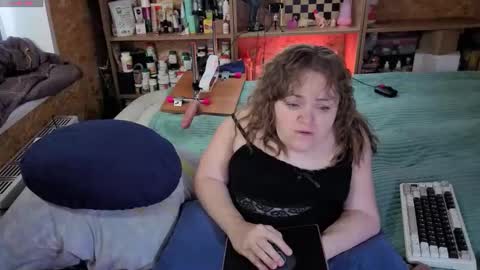 Natalie online show from 15, 11, 2025