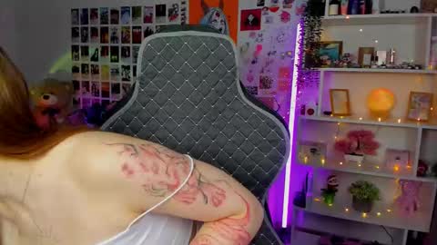 Snapshot of akirakatsu chatting on 24, 10, 2025 Akira online show from 24, 10, 2025