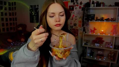 Snapshot of akirakatsu chatting on 8, 3, 2026 Akira online show from 8, 3, 2026