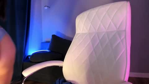 Akura is here 3 online show from 15, 11, 2025