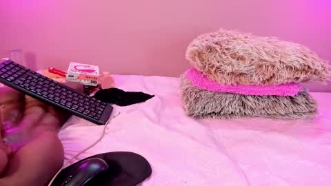 Snapshot of alahia_betancur chatting on 18, 1, 2025 Alahia  online show from 18, 1, 2025