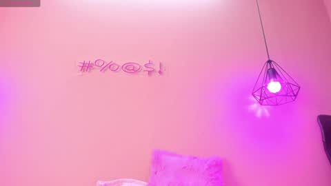 Snapshot of alahia_betancur chatting on 3, 2, 2025 Alahia  online show from 3, 2, 2025