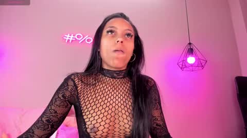 Snapshot of alahia_betancur chatting on 11, 2, 2025 Alahia  online show from 11, 2, 2025