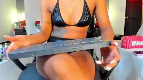 Snapshot of alahia_betancur chatting on 22, 2, 2026 Alahia online show from 22, 2, 2026