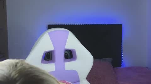 alahia online show from 19, 2, 2025