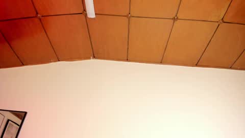 Alaia Carter online show from 11, 9, 2025