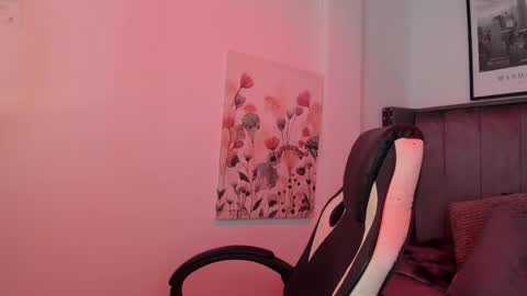 Alaia Carter online show from 23, 9, 2025