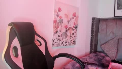 Alaia Carter online show from 13, 11, 2025