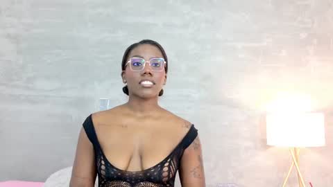 Snapshot of alaia_colins chatting on 10, 7, 2026 alaia_colins online show from 10, 7, 2026