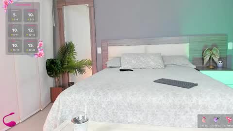 alaiaguerra online show from 8, 9, 2025