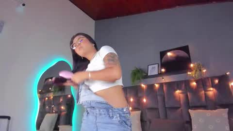  Alaia  online show from 20, 12, 2025