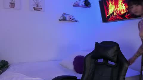 Snapshot of alaiarogerss chatting on 30, 4, 2026 online show from 30, 4, 2026