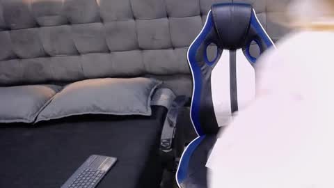 Alaiia    online show from 13, 1, 2026