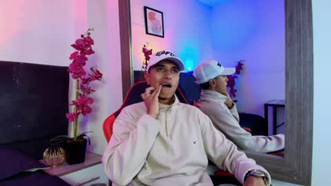 Snapshot of alan_colthon chatting on 6, 5, 2026 alan_colthon online show from 6, 5, 2026