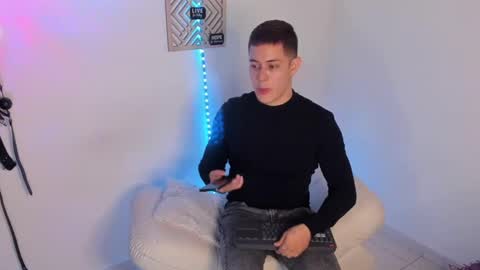 Alan Hadid online show from 2, 3, 2025