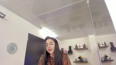 Maeve  online show from 31, 1, 2025