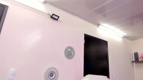 Maeve  online show from 5, 2, 2025