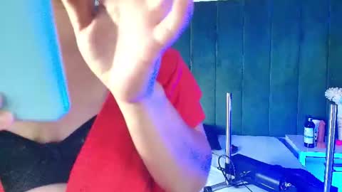 Snapshot of alana_petite chatting on 8, 7, 2026 ALANA PETITE online show from 8, 7, 2026