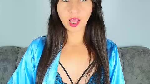 alana_pink95 online show from 18, 11, 2025