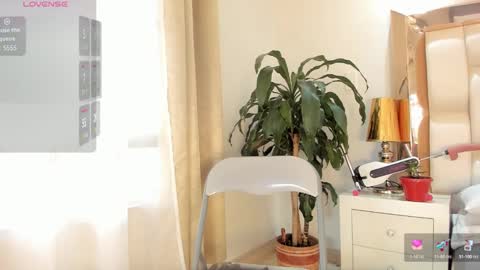 Snapshot of alana_then2 chatting on 4, 3, 2025       online show from 4, 3, 2025