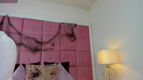 Snapshot of alanah_connors chatting on 1, 11, 2025 alanah_connors online show from 1, 11, 2025