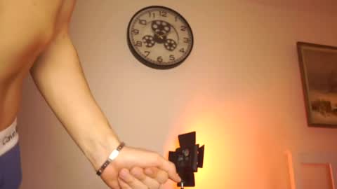 idenavarre online show from 29, 12, 2024