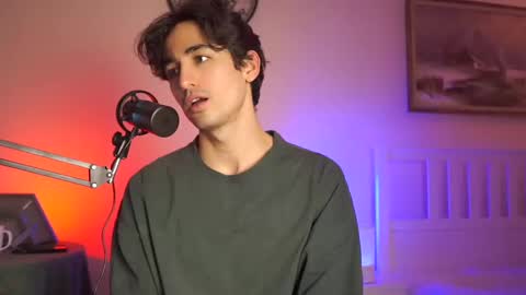 idenavarre online show from 13, 1, 2025