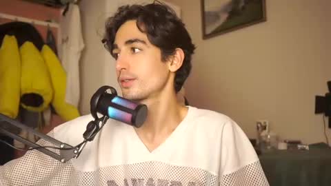 idenavarre online show from 26, 1, 2025