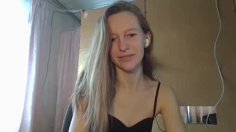 Elisa online show from 24, 2, 2025