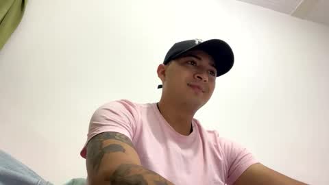 Snapshot of alanj998 chatting on 19, 10, 2025 alanj998 online show from 19, 10, 2025