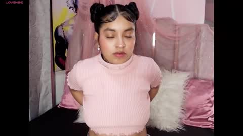 alanna_noa online show from 25, 4, 2026
