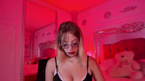 alannamilan online show from 29, 6, 2026