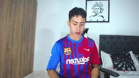 Snapshot of alannaughty_ chatting on 16, 10, 2025 alannaughty_ online show from 16, 10, 2025