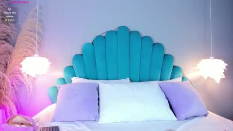 Alassia Hocthner online show from 20, 11, 2025