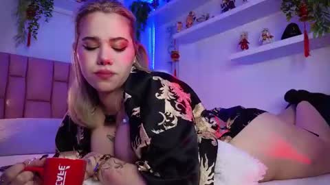 albaandthayron online show from 15, 7, 2026