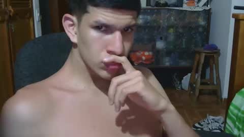 Snapshot of albajadmamad_01 chatting on 22, 9, 2025 josevcam online show from 22, 9, 2025