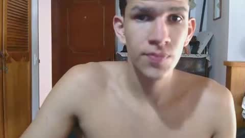 Snapshot of albajadmamad_01 chatting on 27, 10, 2025 josevcam online show from 27, 10, 2025