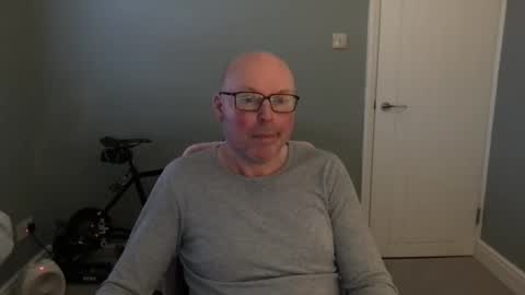 Snapshot of alc300170 chatting on 14, 2, 2025 alc300170 online show from 14, 2, 2025