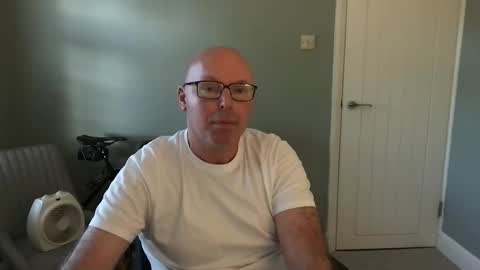 Snapshot of alc300170 chatting on 22, 9, 2025 alc300170 online show from 22, 9, 2025