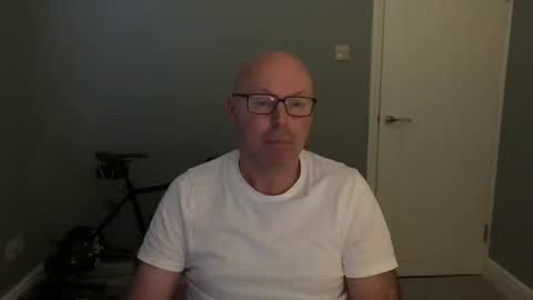 Snapshot of alc300170 chatting on 8, 10, 2025 alc300170 online show from 8, 10, 2025