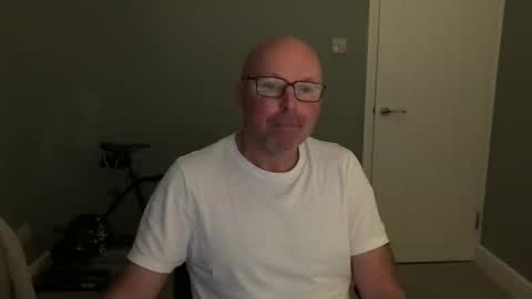 Snapshot of alc300170 chatting on 13, 10, 2025 alc300170 online show from 13, 10, 2025