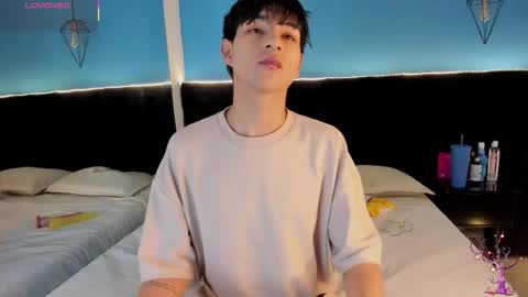 ale_aurarashi online show from 14, 9, 2025