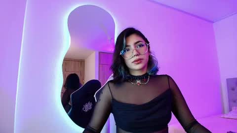 A L E J A  online show from 22, 5, 2026