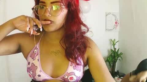 Snapshot of aleja_sammy chatting on 2, 3, 2026 Aleja Sammy online show from 2, 3, 2026